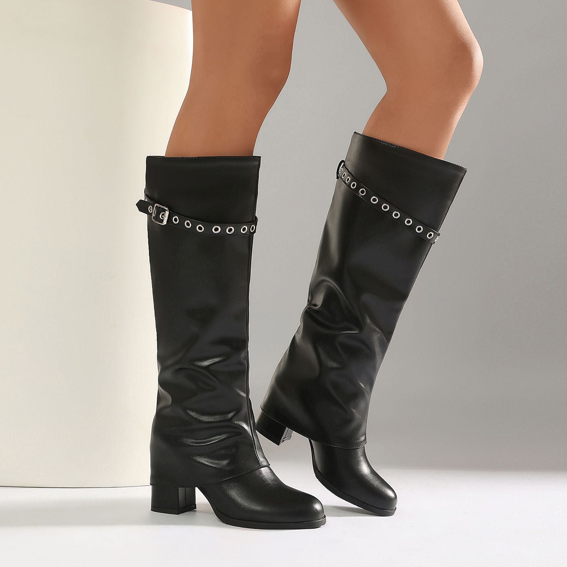 Botas militares tipo «slip-on» de tacón grueso y talla grande para mujer
